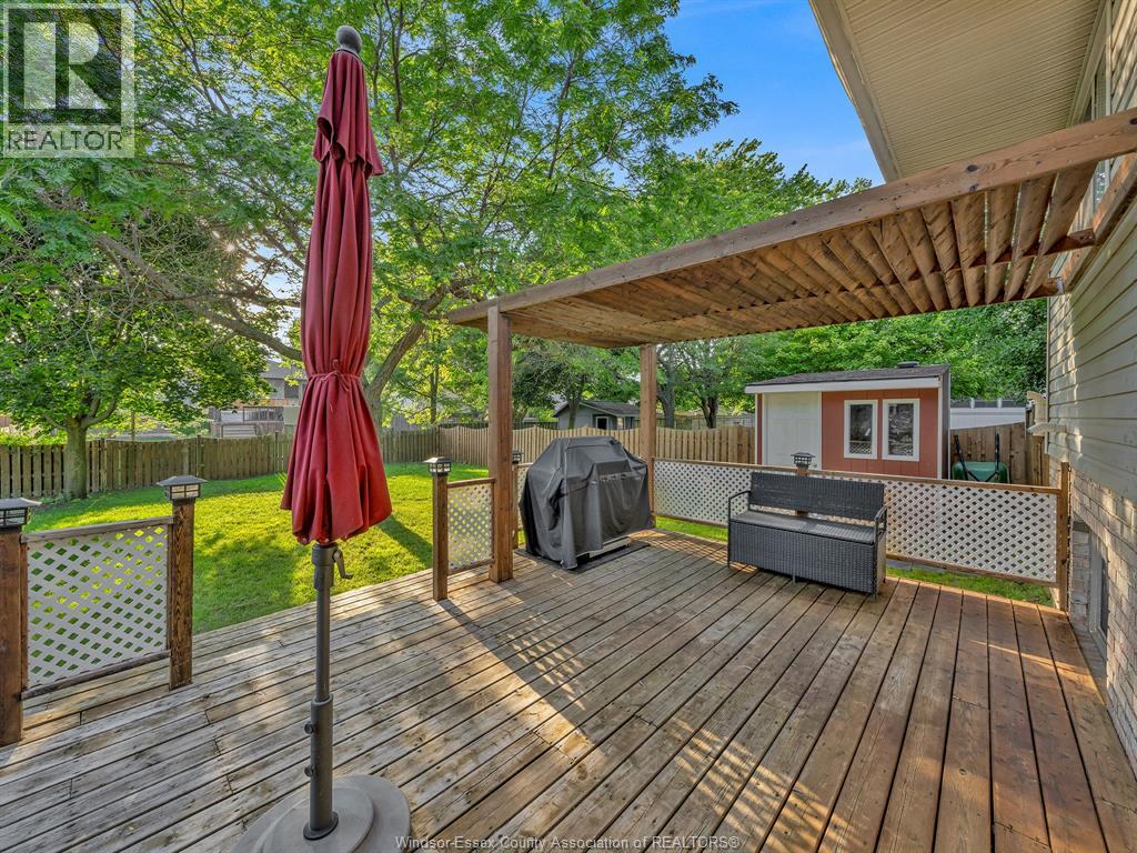 Photo 38 of 847 Lawndale Avenue, Kingsville ON