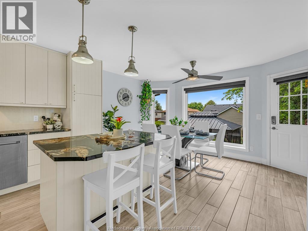 Photo 8 of 847 Lawndale Avenue, Kingsville ON