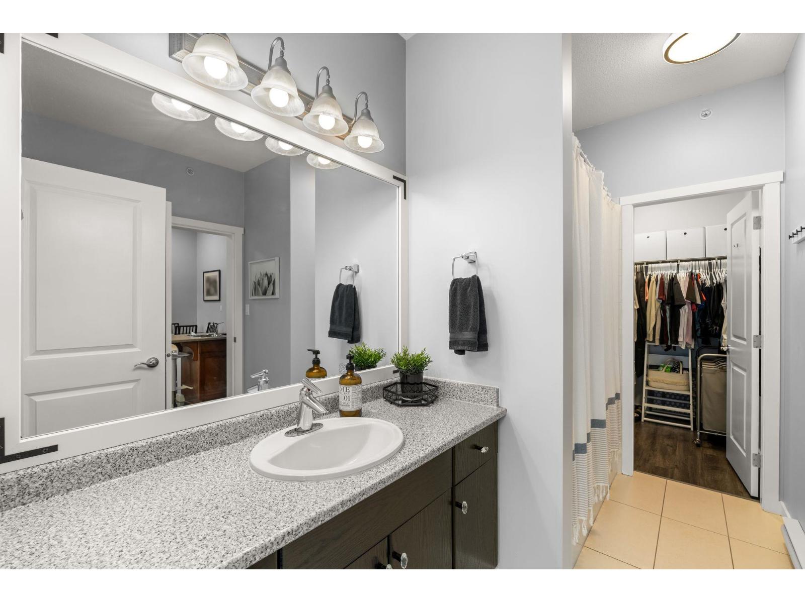 Photo 19 of 401 33338 Bourquin Crescent, Abbotsford BC