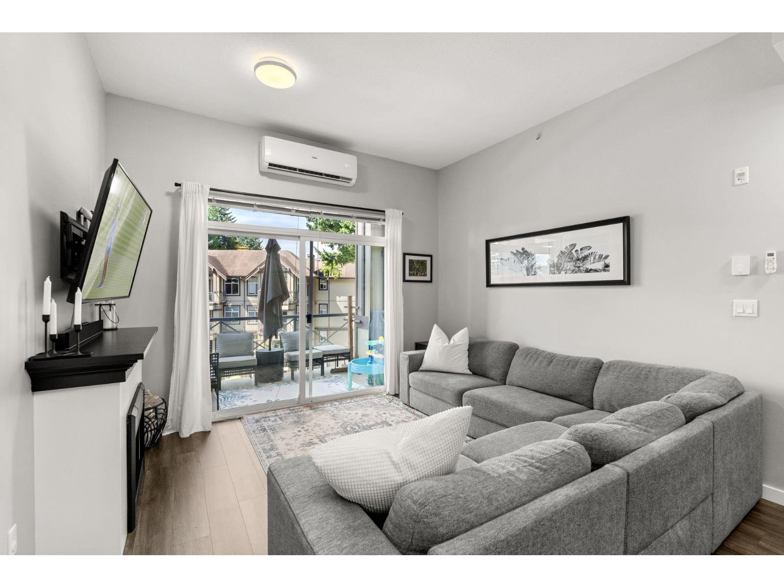 Photo 4 of 401 33338 Bourquin Crescent, Abbotsford BC