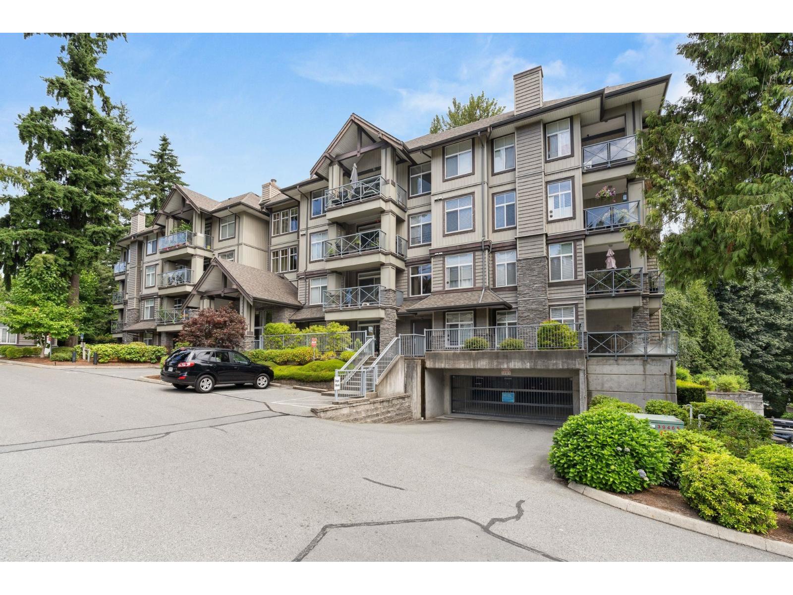 Photo 2 of 401 33338 Bourquin Crescent, Abbotsford BC
