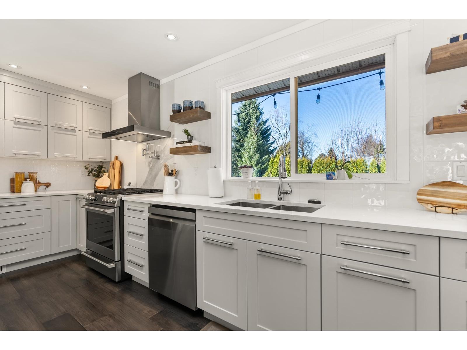 Photo 14 of 34643 St Matthews Way, Abbotsford BC