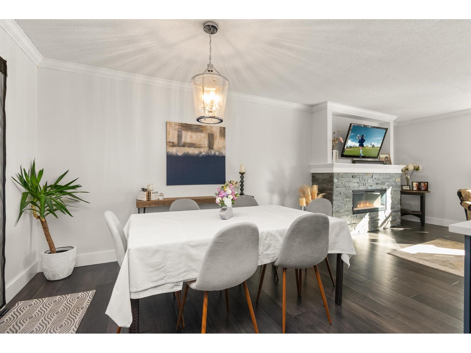 Photo 10 of 34643 St Matthews Way, Abbotsford BC