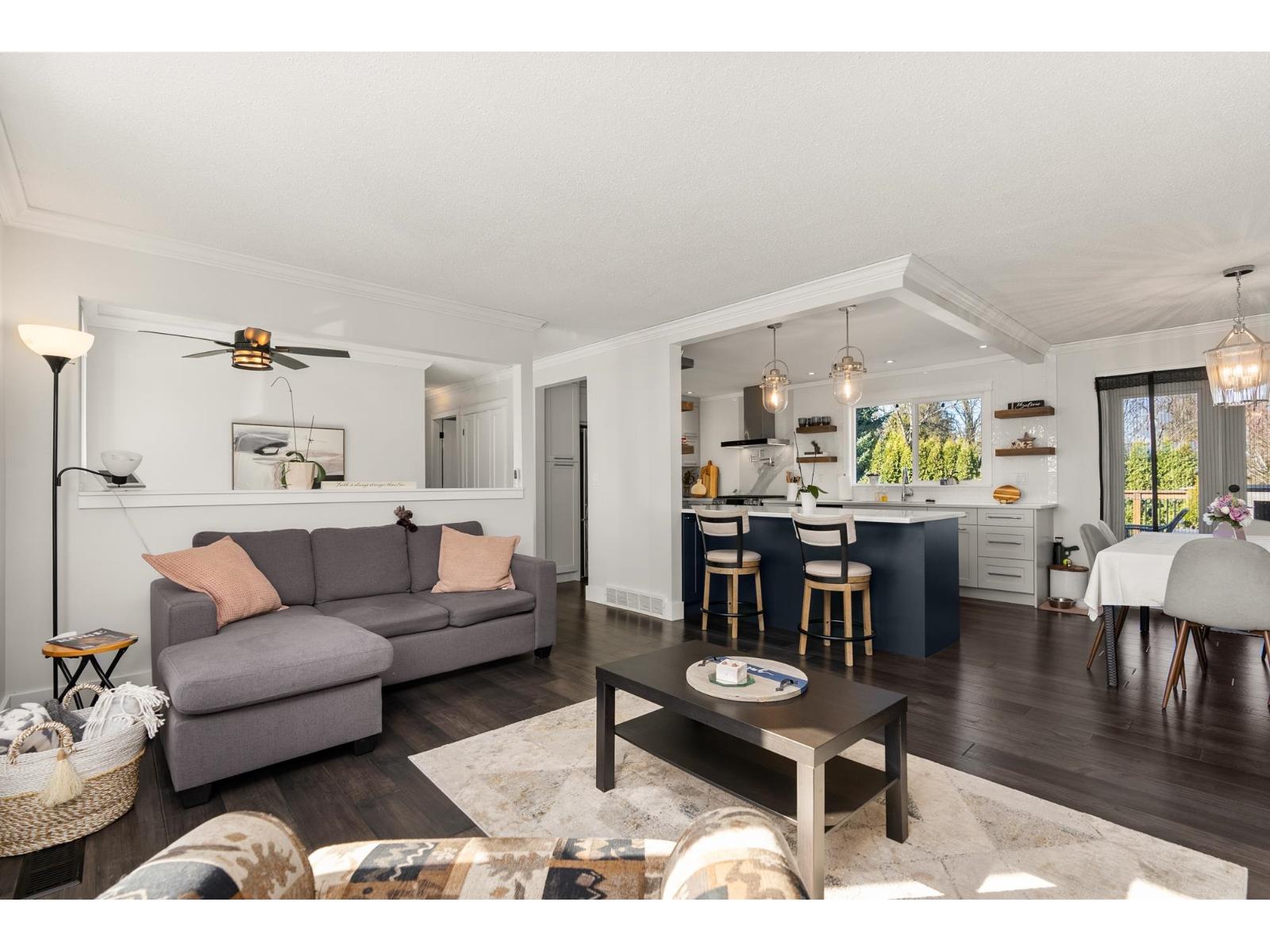 Photo 6 of 34643 St Matthews Way, Abbotsford BC