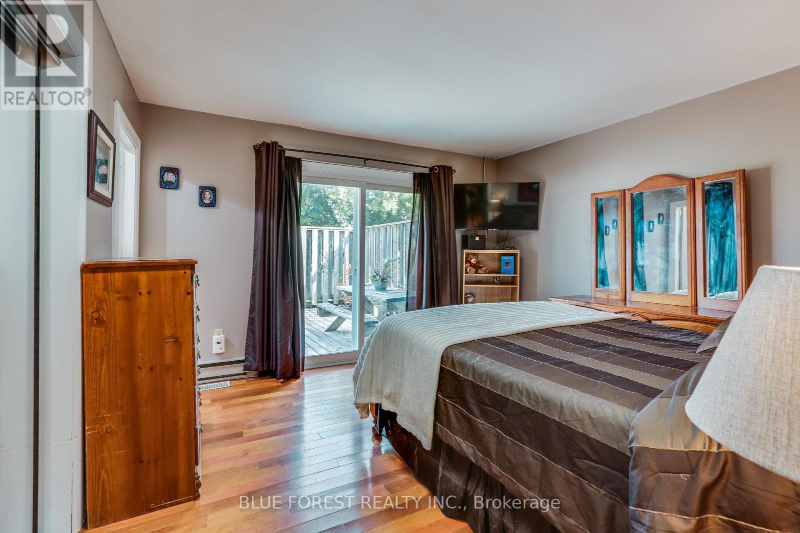 Photo 15 of 186 Crampton Drive, Thames Centre ON