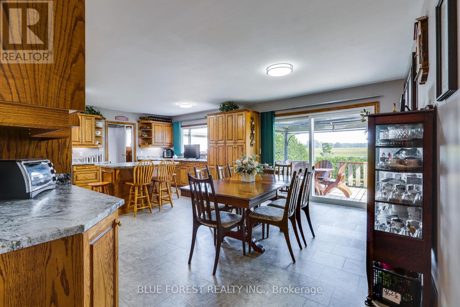 Photo 7 of 186 Crampton Drive, Thames Centre ON