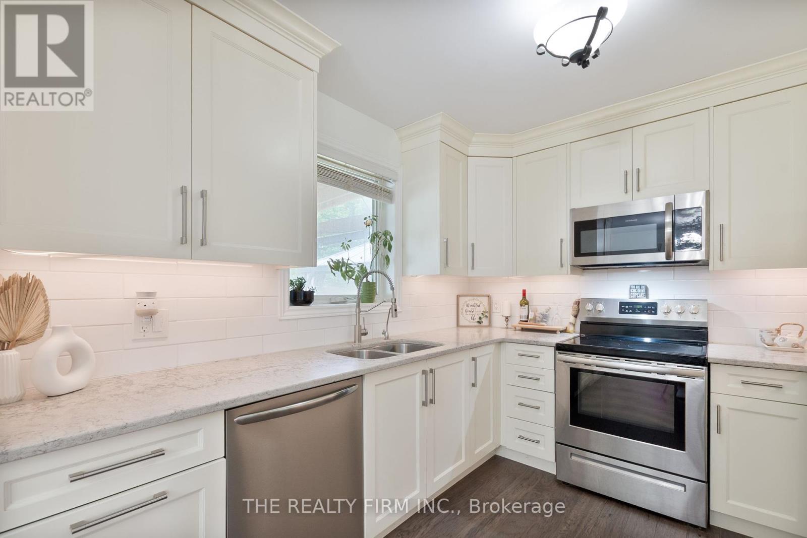 Photo 44 of 6 Oakdale Place, Ingersoll ON