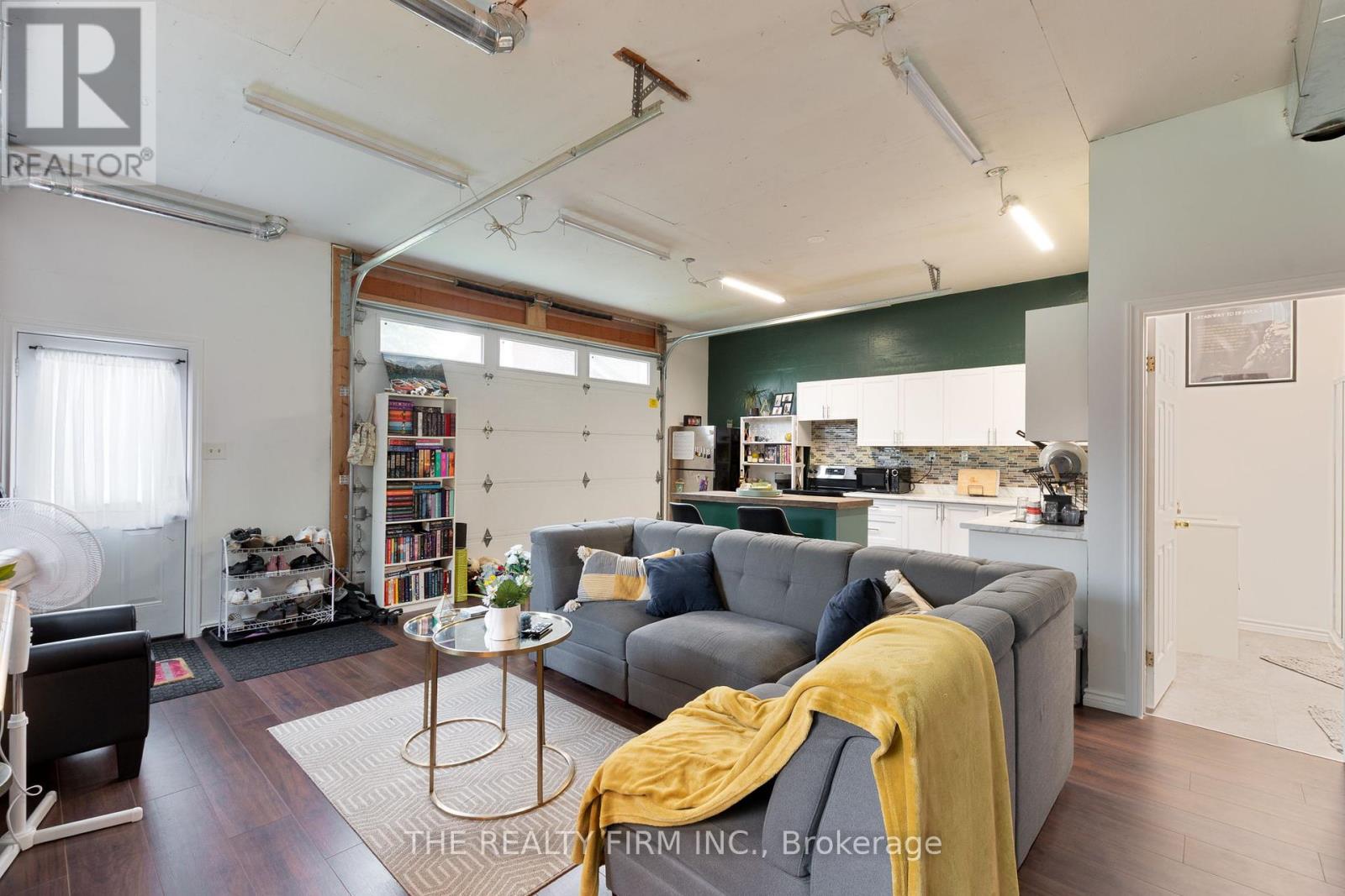 Photo 13 of 6 Oakdale Place, Ingersoll ON
