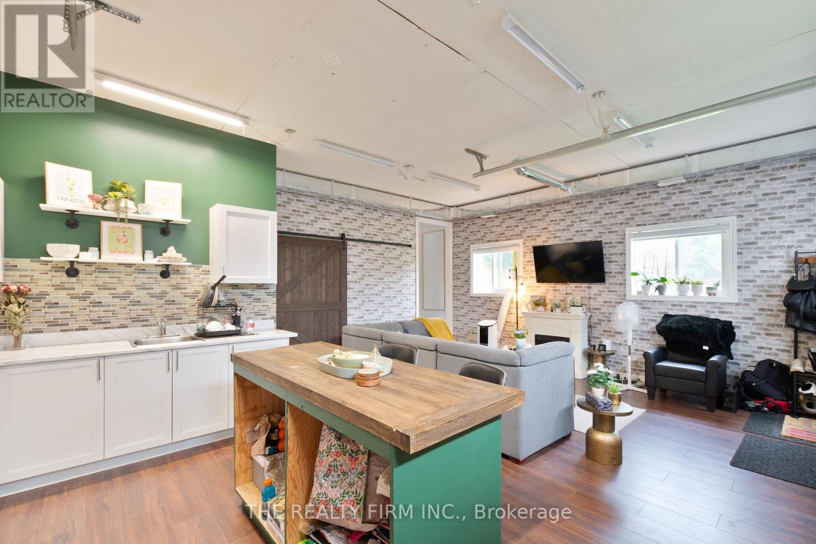 Photo 38 of 6 Oakdale Place, Ingersoll ON