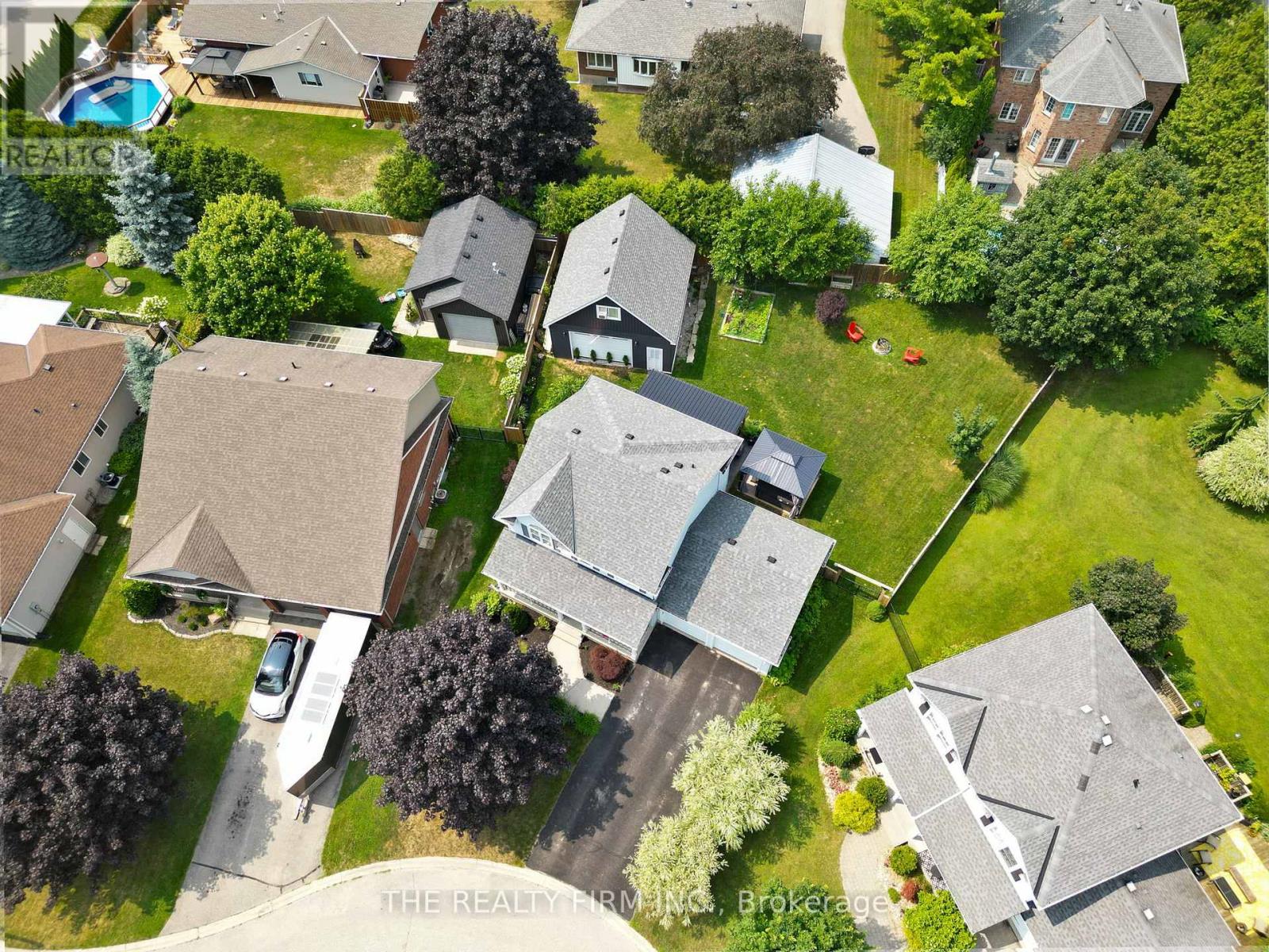 Photo 5 of 6 Oakdale Place, Ingersoll ON