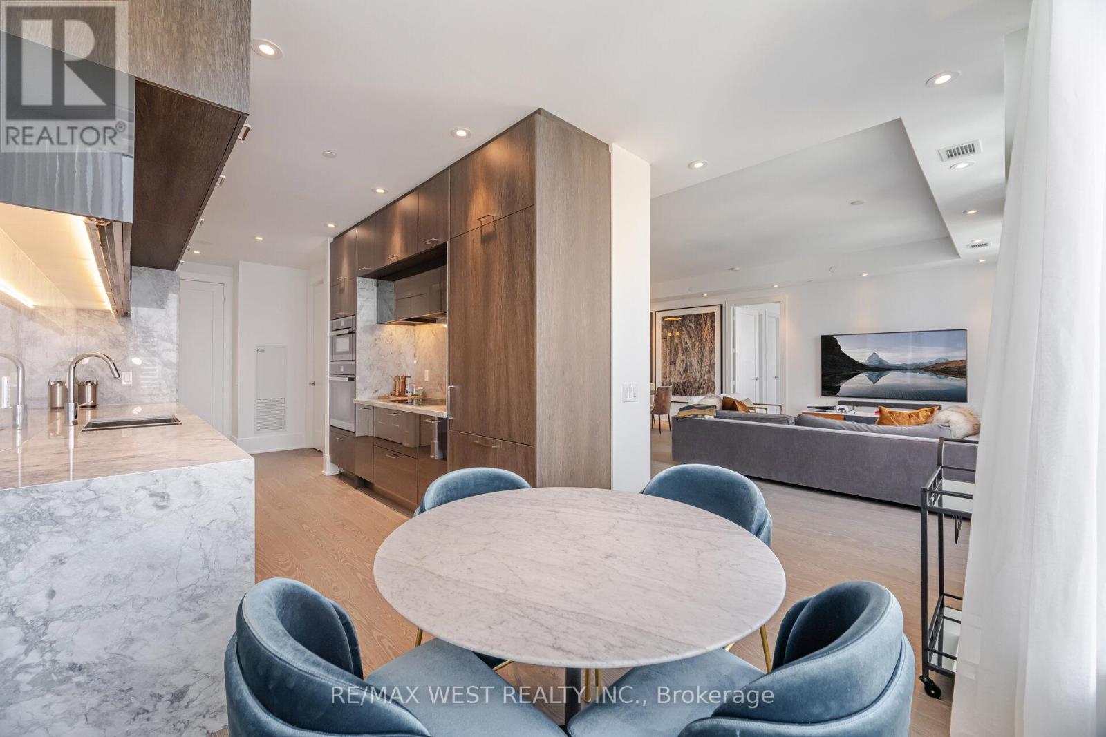 Photo 42 of 6712 10 York Street, Toronto ON