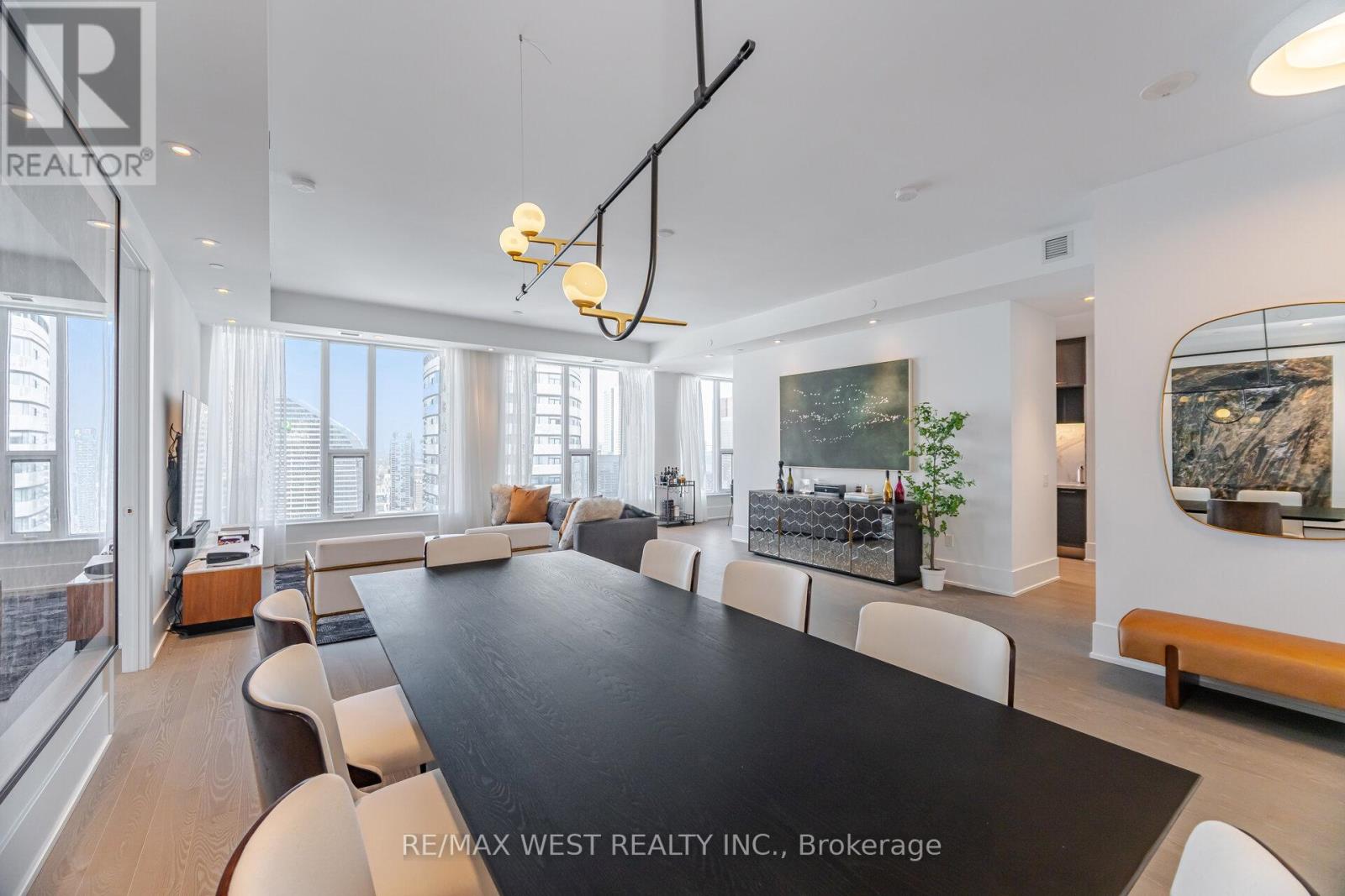 Photo 21 of 6712 10 York Street, Toronto ON