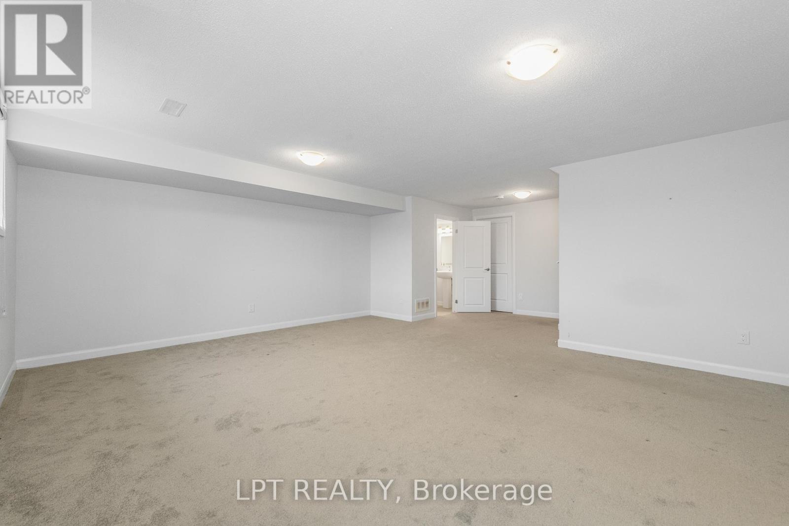 Photo 25 of 105 Teelin Circle, Ottawa ON