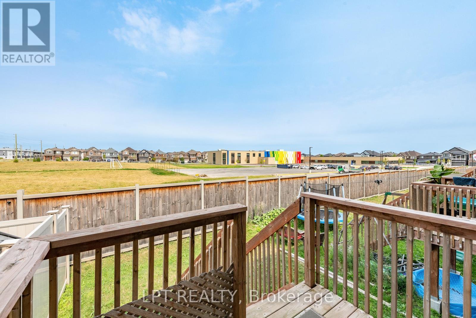 Photo 27 of 105 Teelin Circle, Ottawa ON
