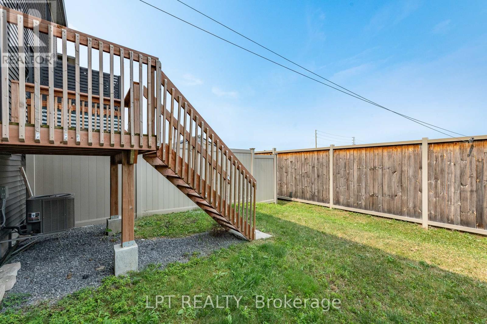 Photo 28 of 105 Teelin Circle, Ottawa ON