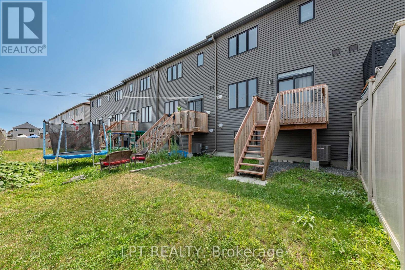Photo 29 of 105 Teelin Circle, Ottawa ON