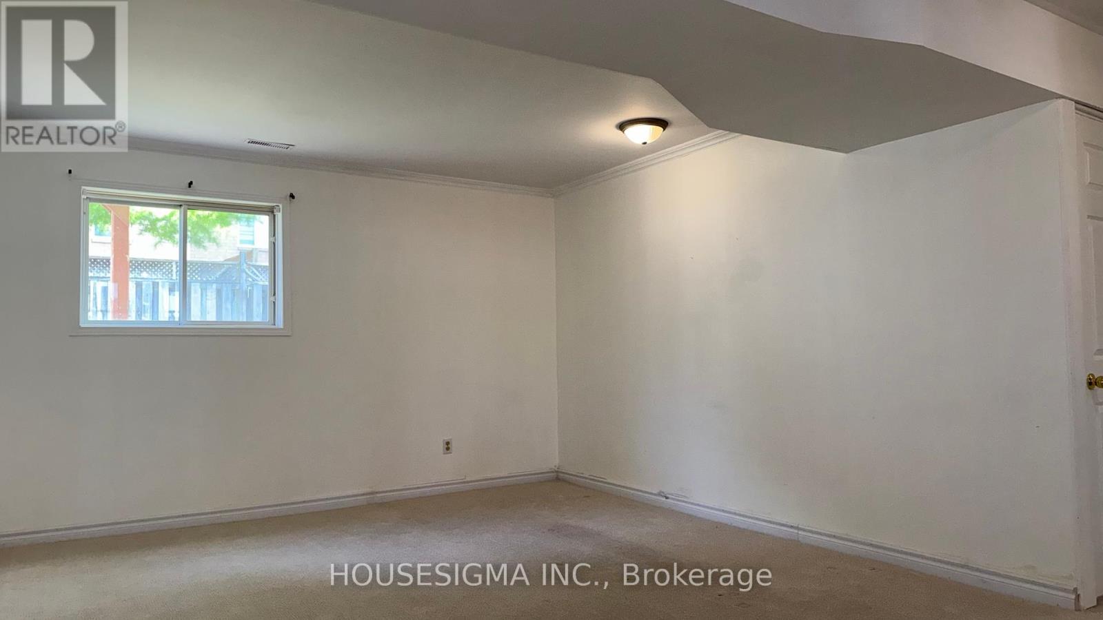 Photo 18 of 57 Bushford Street, Clarington ON
