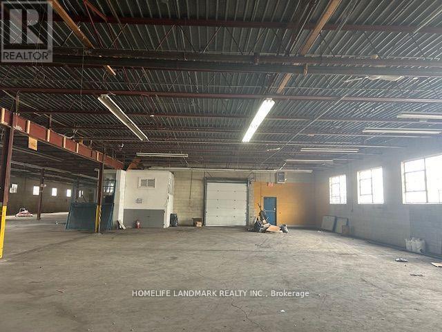 Photo 3 of 1820 Midland Avenue, Toronto ON