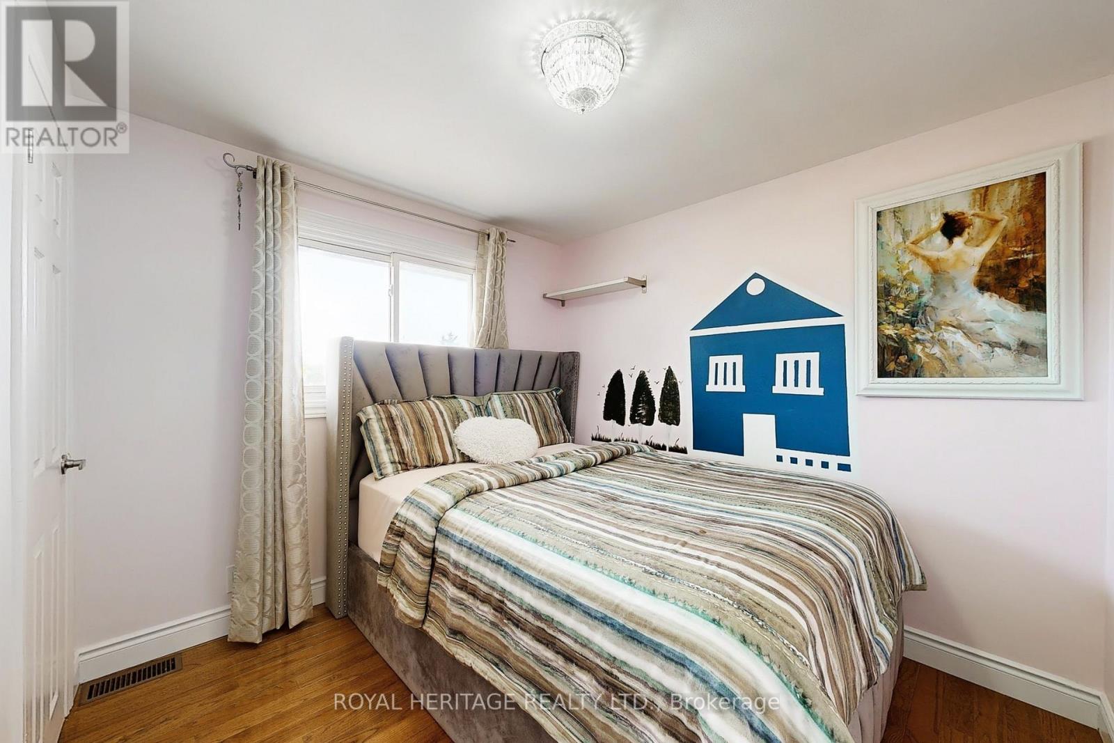 Photo 7 of 1092 Cedar Street, Oshawa ON