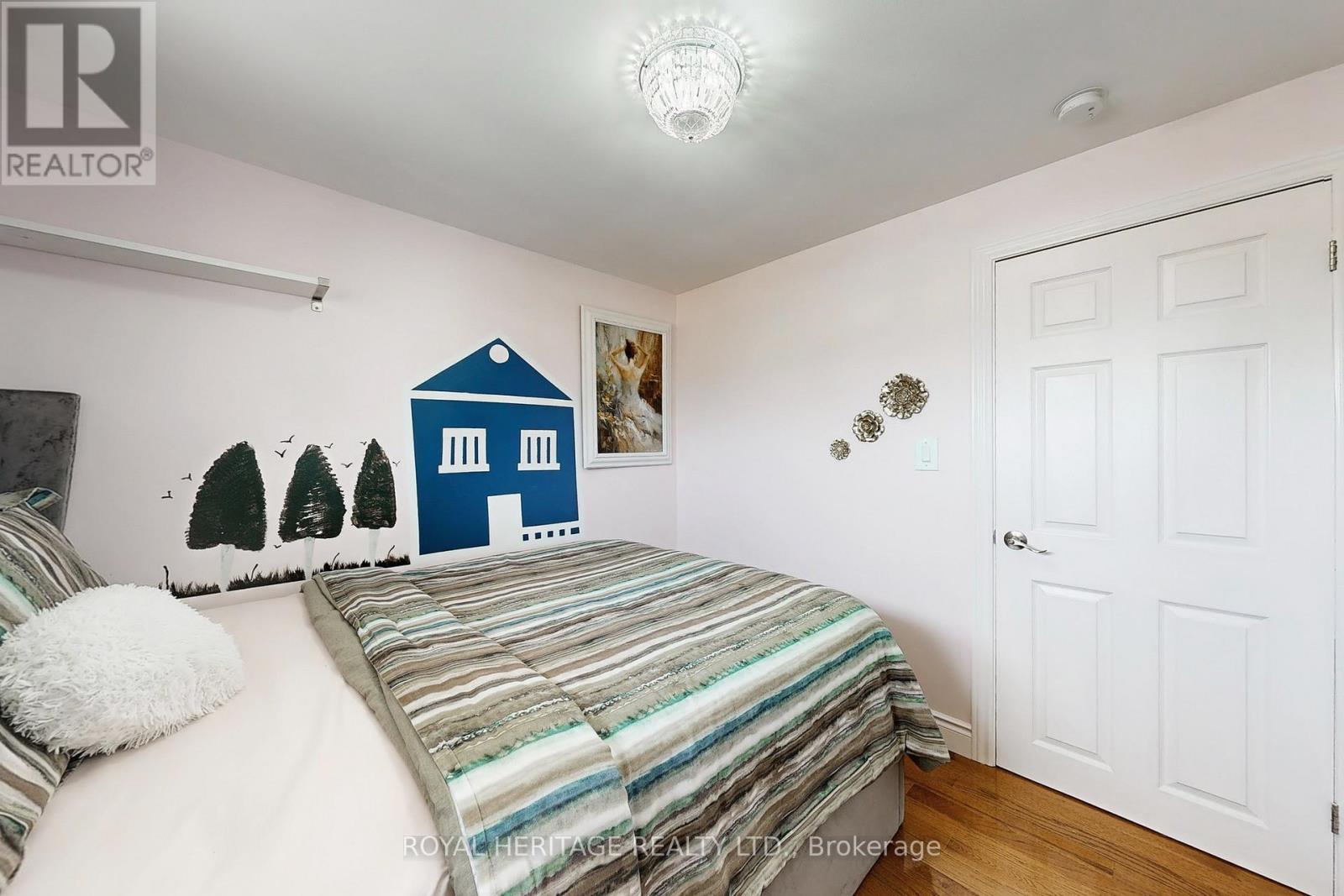 Photo 35 of 1092 Cedar Street, Oshawa ON