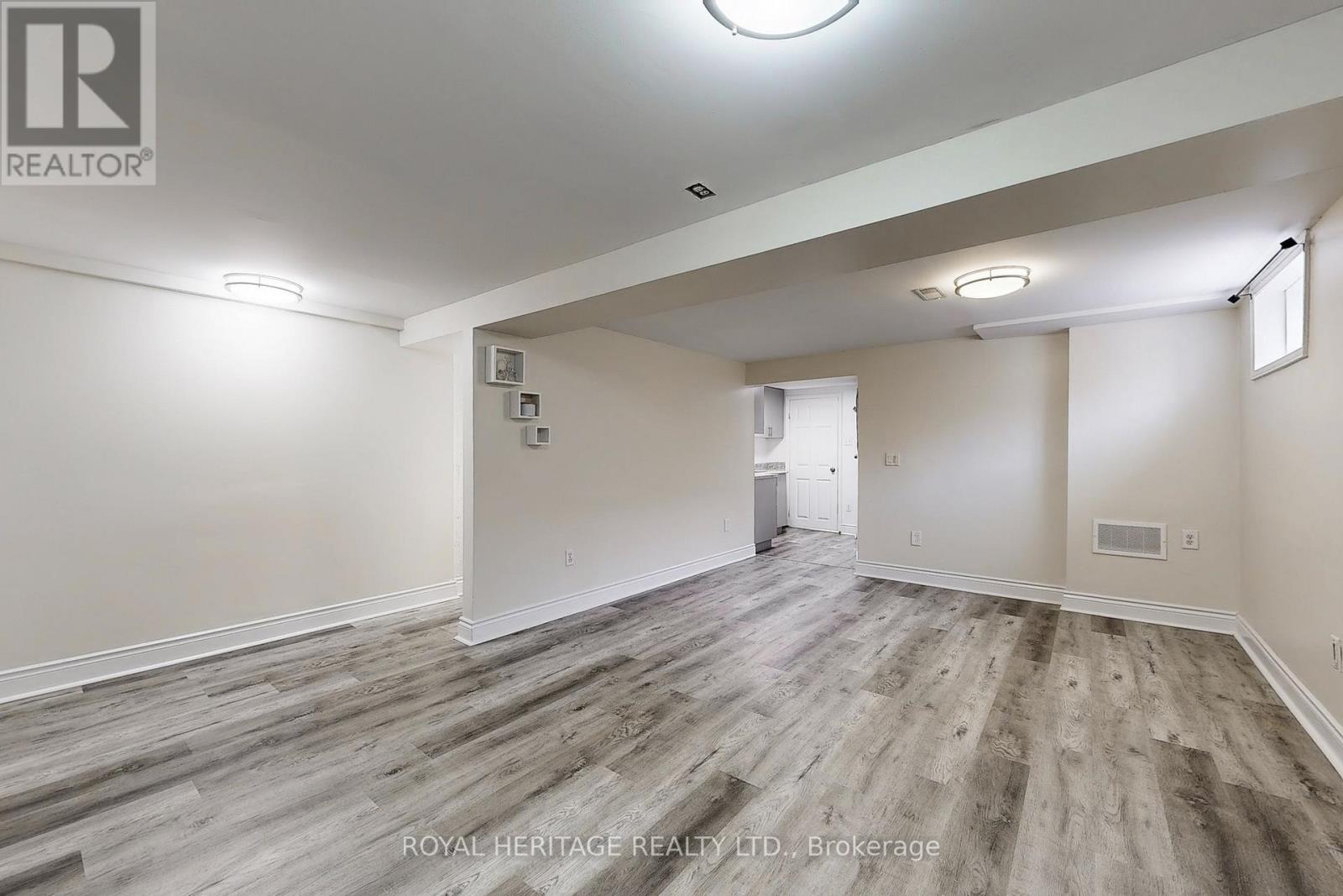 Photo 32 of 1092 Cedar Street, Oshawa ON