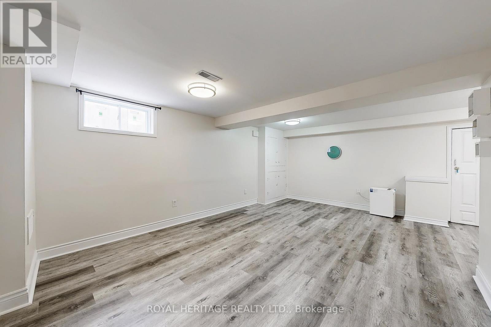 Photo 19 of 1092 Cedar Street, Oshawa ON