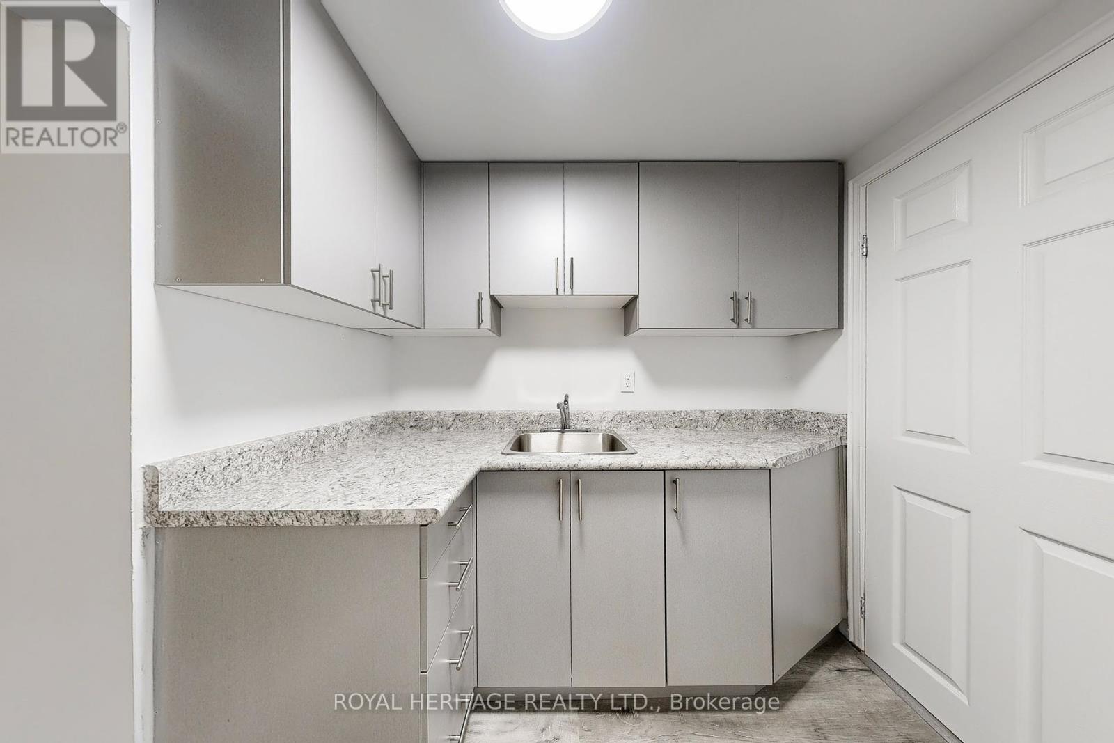Photo 42 of 1092 Cedar Street, Oshawa ON