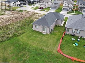 Photo 8 of 34 Bounty Avenue, Thorold ON