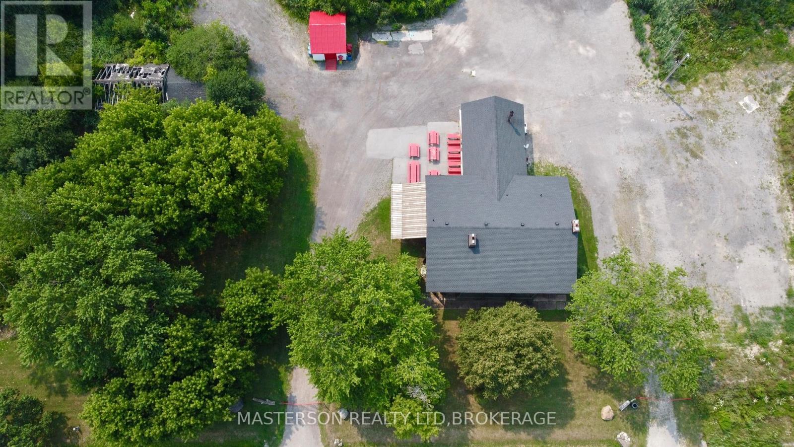 Photo 5 of 7863 Garner Road, Niagara Falls ON