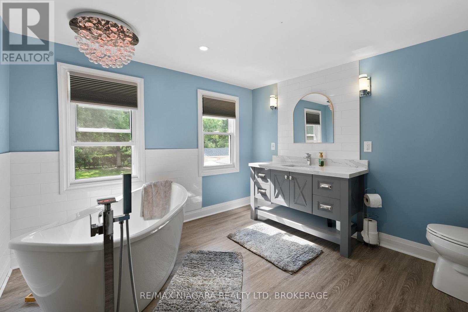 Photo 44 of 2969 2971 Portage Road, Niagara Falls ON