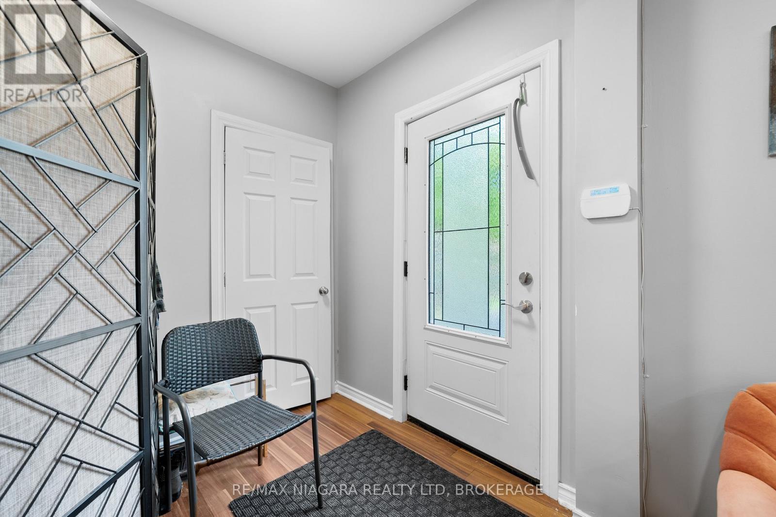 Photo 18 of 2969 2971 Portage Road, Niagara Falls ON