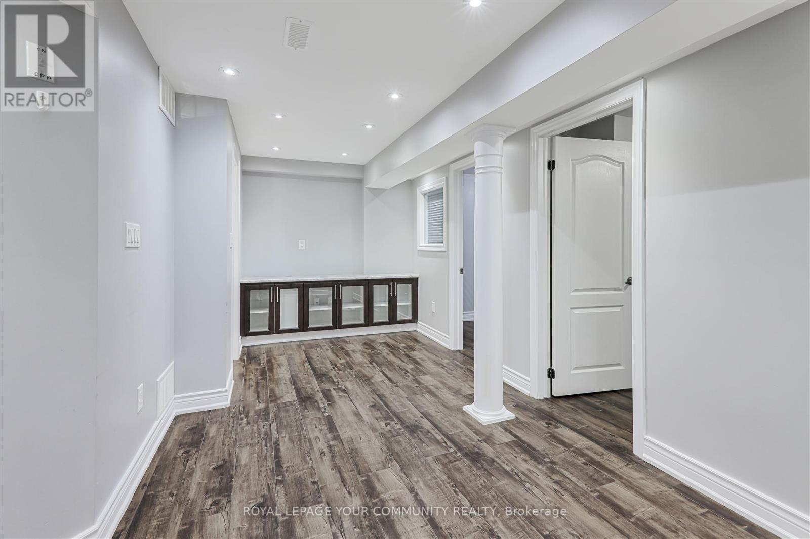 Photo 13 of Bsmt 86 Black Maple Crescent, Vaughan ON
