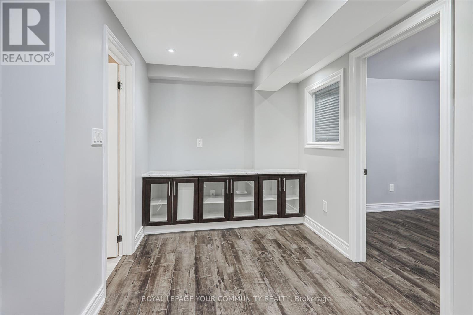 Photo 6 of Bsmt 86 Black Maple Crescent, Vaughan ON