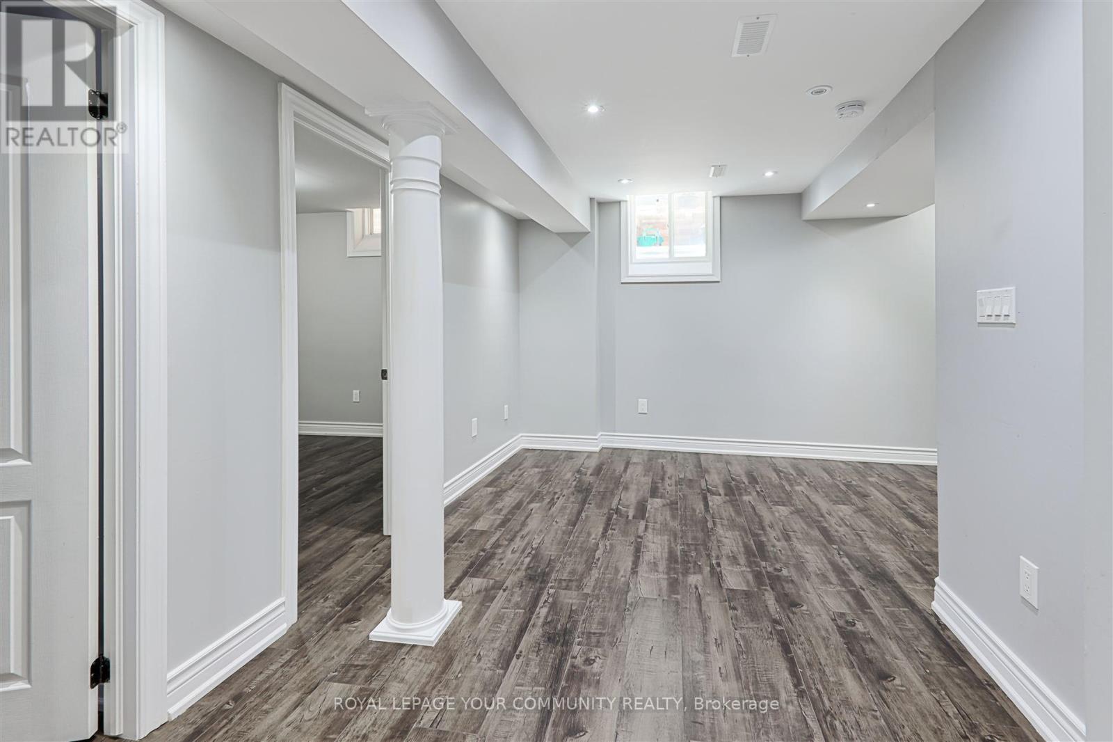 Photo 17 of Bsmt 86 Black Maple Crescent, Vaughan ON