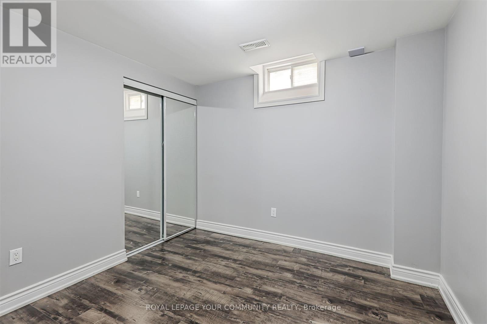 Photo 16 of Bsmt 86 Black Maple Crescent, Vaughan ON
