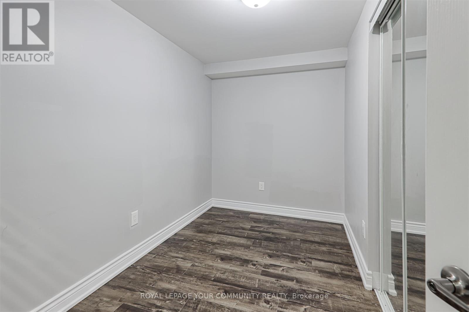 Photo 11 of Bsmt 86 Black Maple Crescent, Vaughan ON
