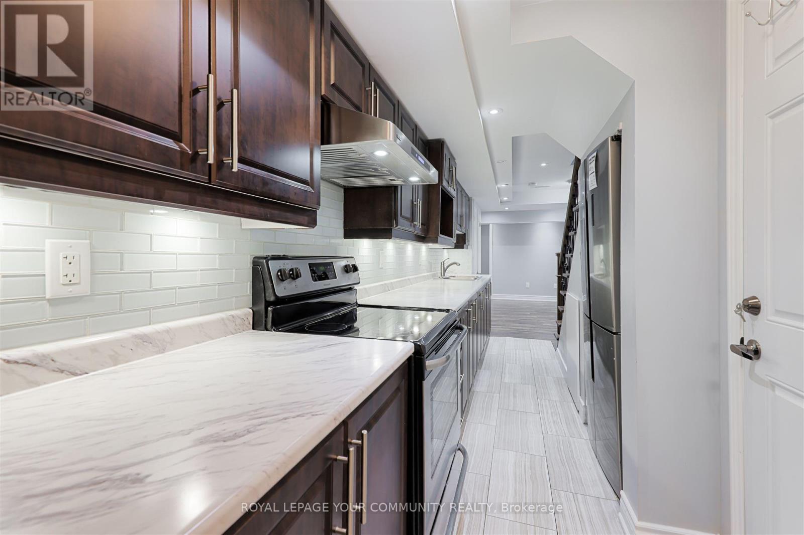 Photo 7 of Bsmt 86 Black Maple Crescent, Vaughan ON