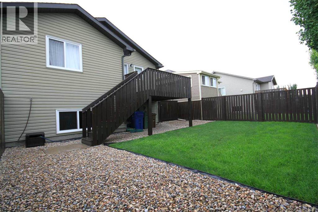 Photo 4 of H 5609 43 Street, Taber AB