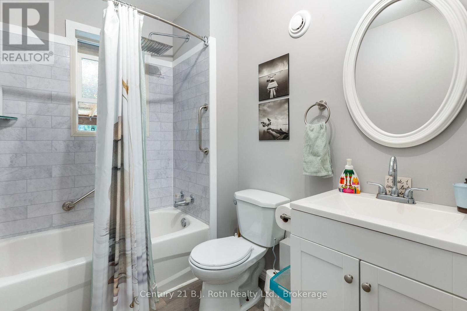 Photo 24 of 12664 Haliburton County Road 503, Highlands East ON