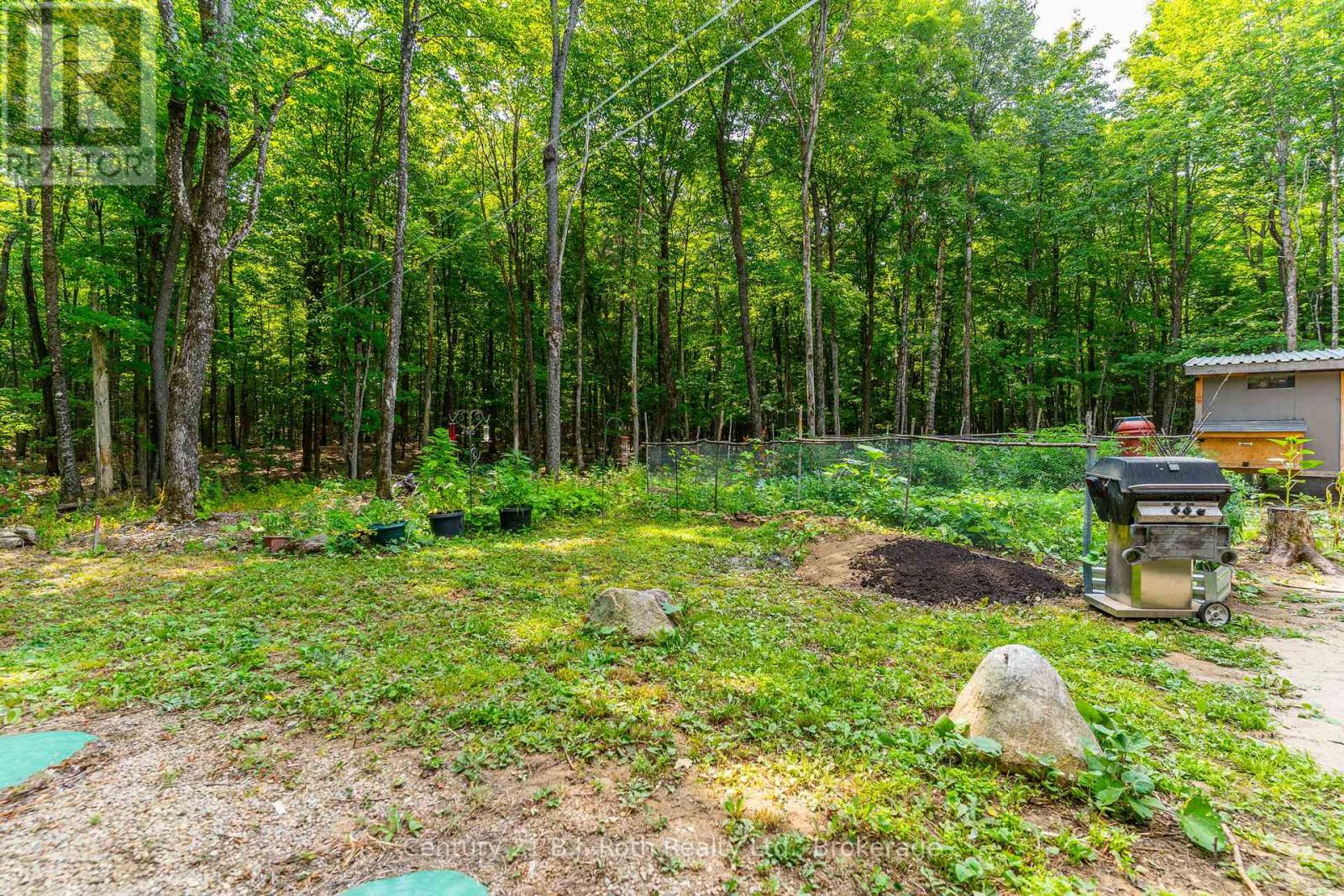 Photo 15 of 12664 Haliburton County Road 503, Highlands East ON