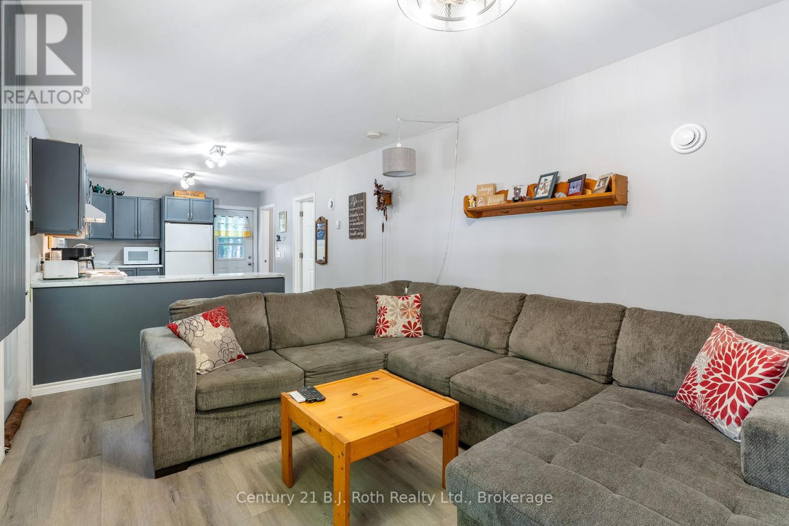 Photo 9 of 12664 Haliburton County Road 503, Highlands East ON