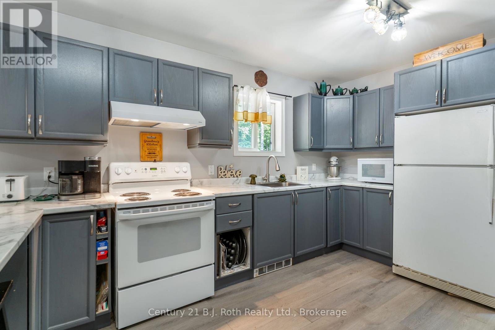 Photo 10 of 12664 Haliburton County Road 503, Highlands East ON