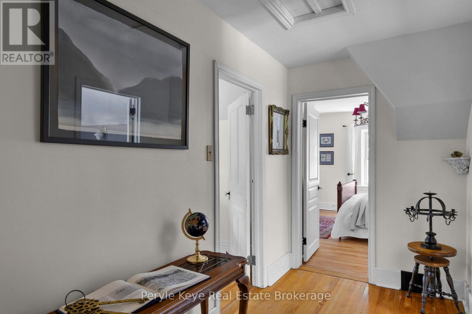 Photo 38 of 9 King Street, Bracebridge ON