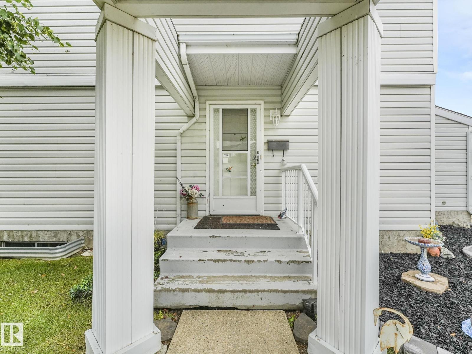 Photo 50 of 37 2911 36 St Nw, Edmonton AB