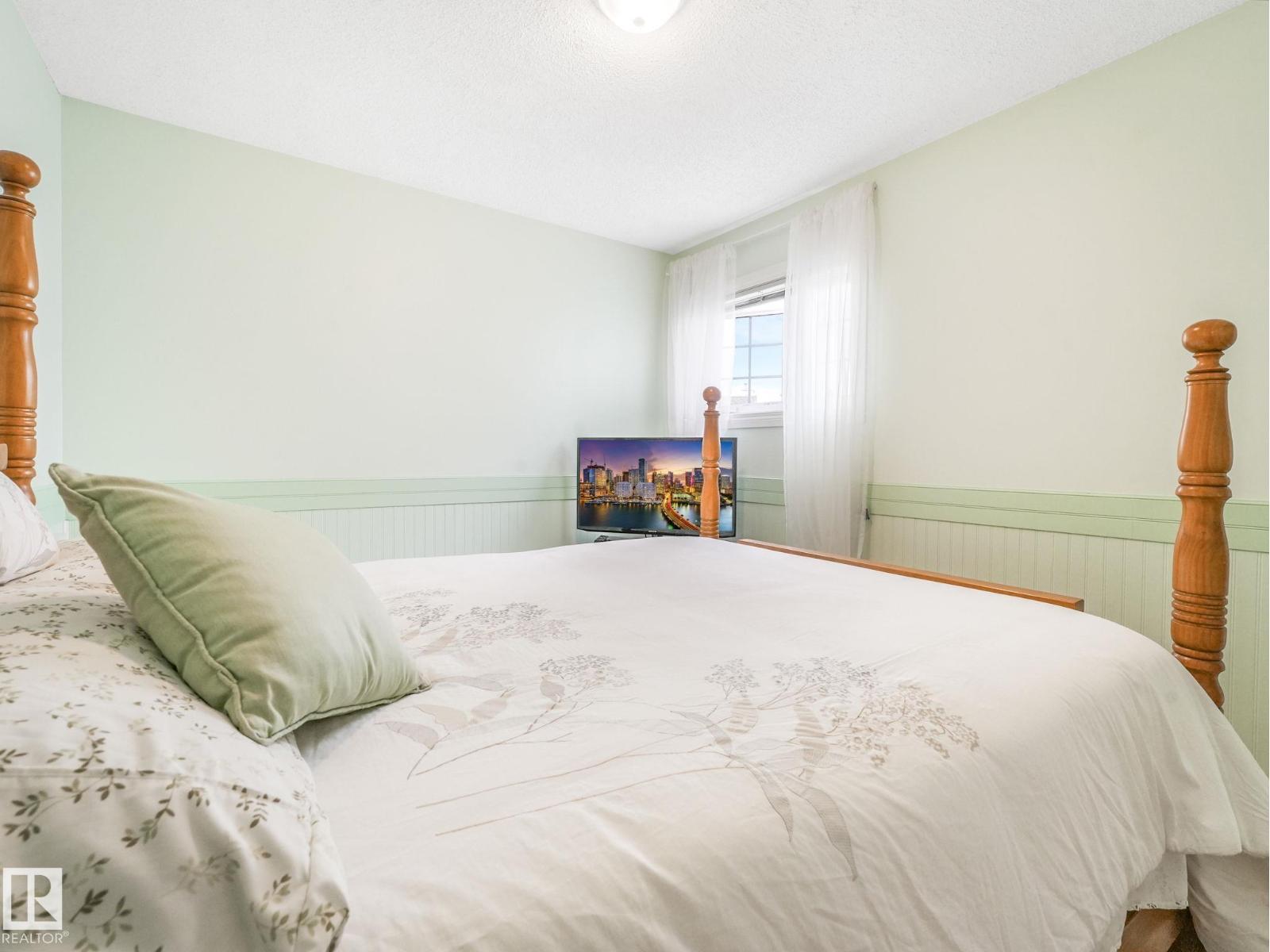 Photo 37 of 37 2911 36 St Nw, Edmonton AB