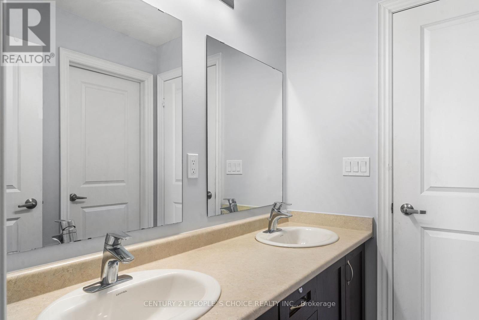 Photo 18 of 22 Gainsford Road, Brampton ON