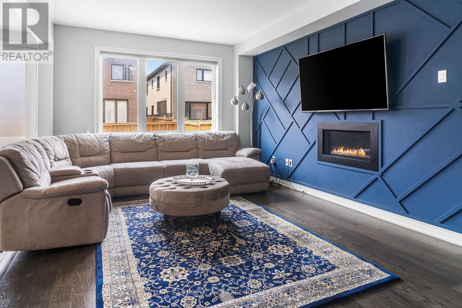 Photo 6 of 22 Gainsford Road, Brampton ON