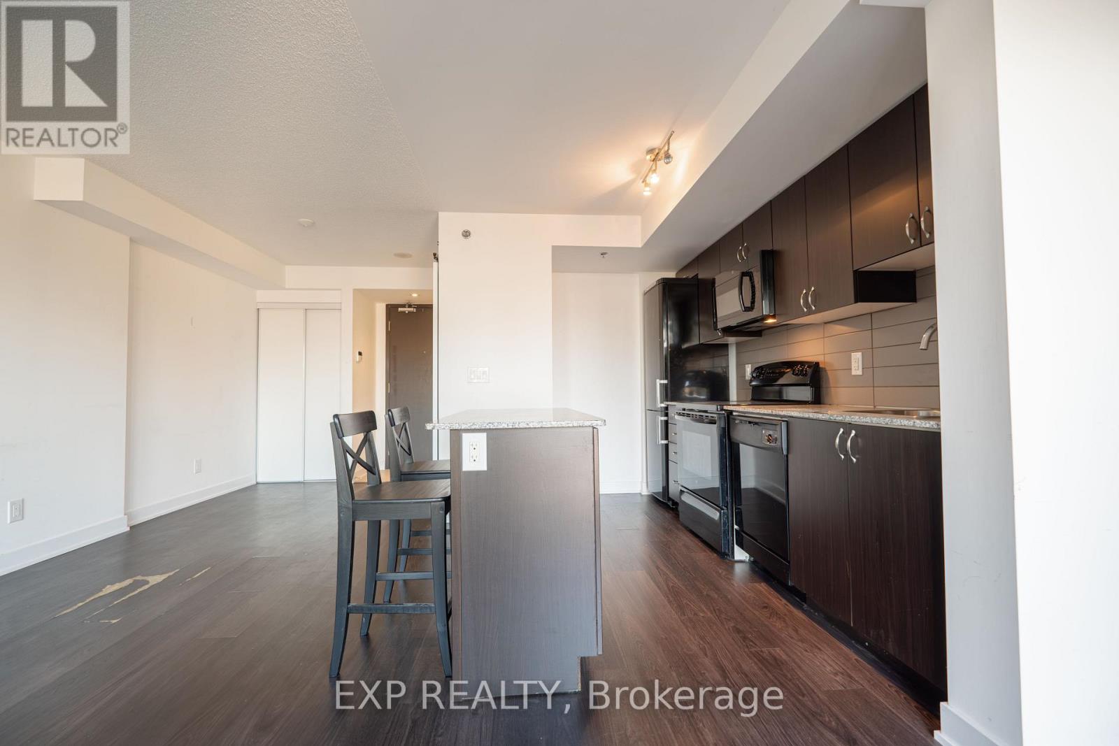 Photo 23 of 417 11 Superior Avenue, Toronto ON