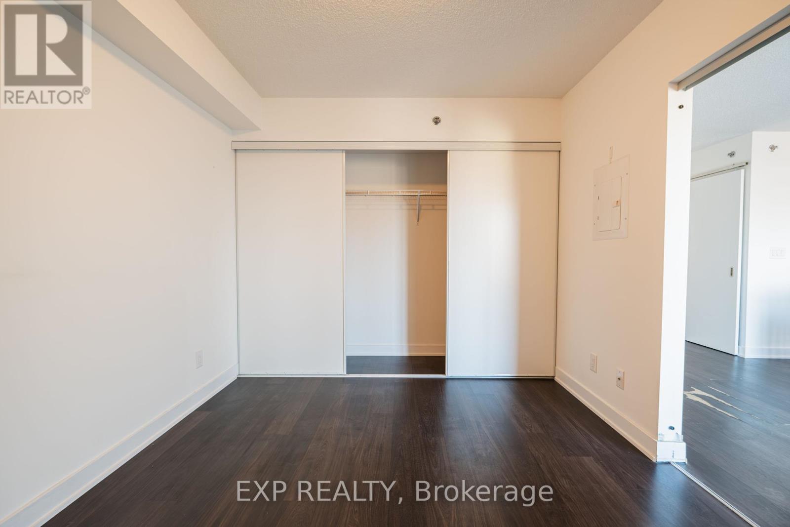 Photo 11 of 417 11 Superior Avenue, Toronto ON