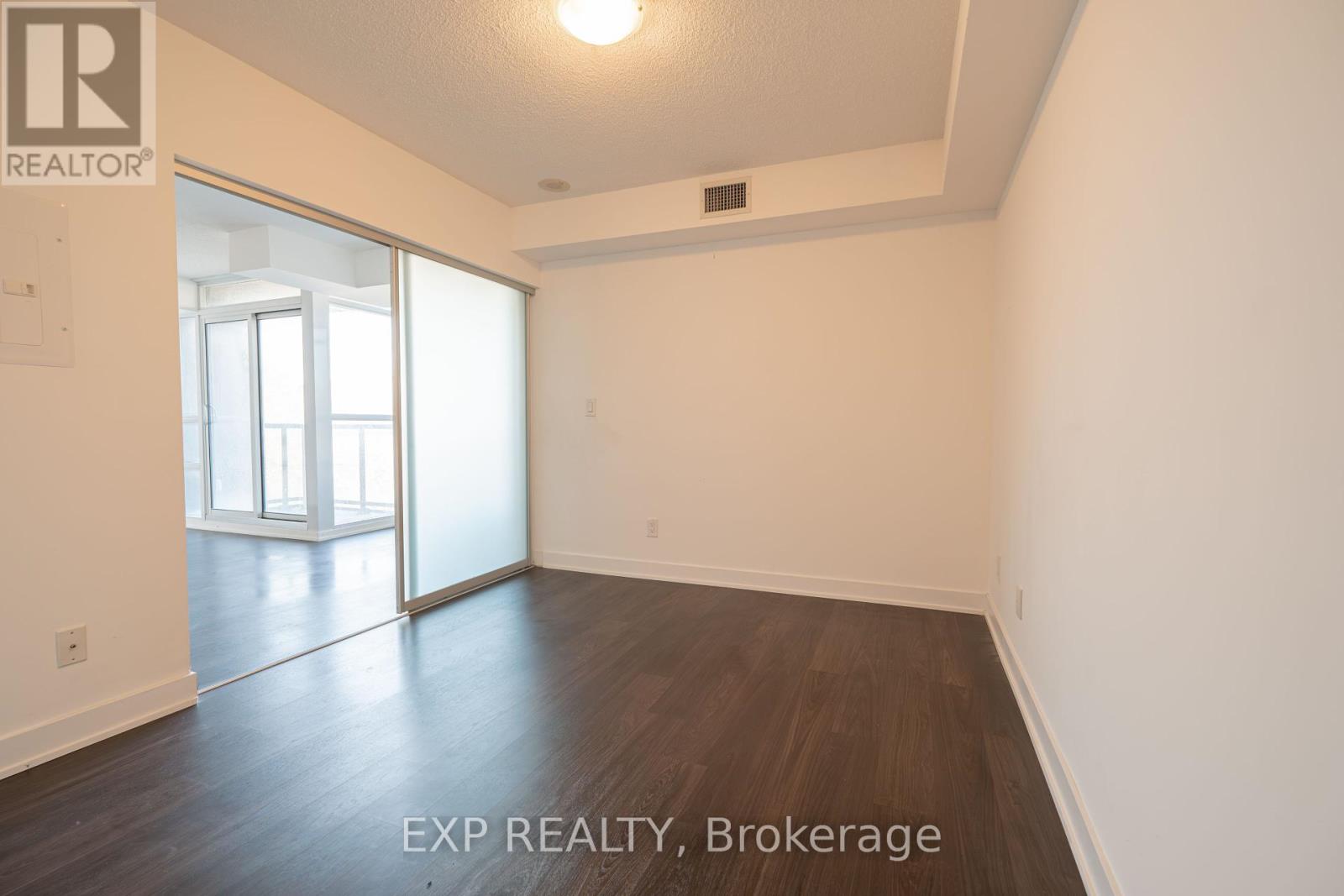 Photo 27 of 417 11 Superior Avenue, Toronto ON